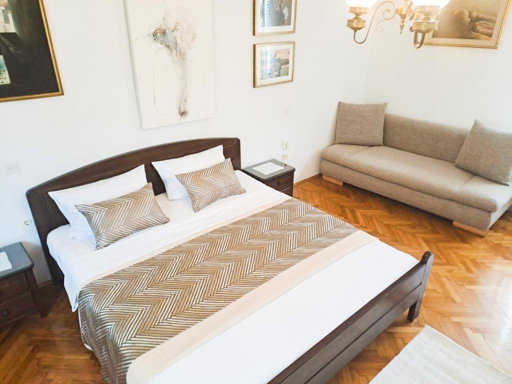 Apartments Villa Rosa Split Ngoại thất bức ảnh